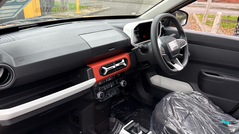 Dacia Spring 27kWh Expression 65 48kW 5dr Auto Electric Hatchback